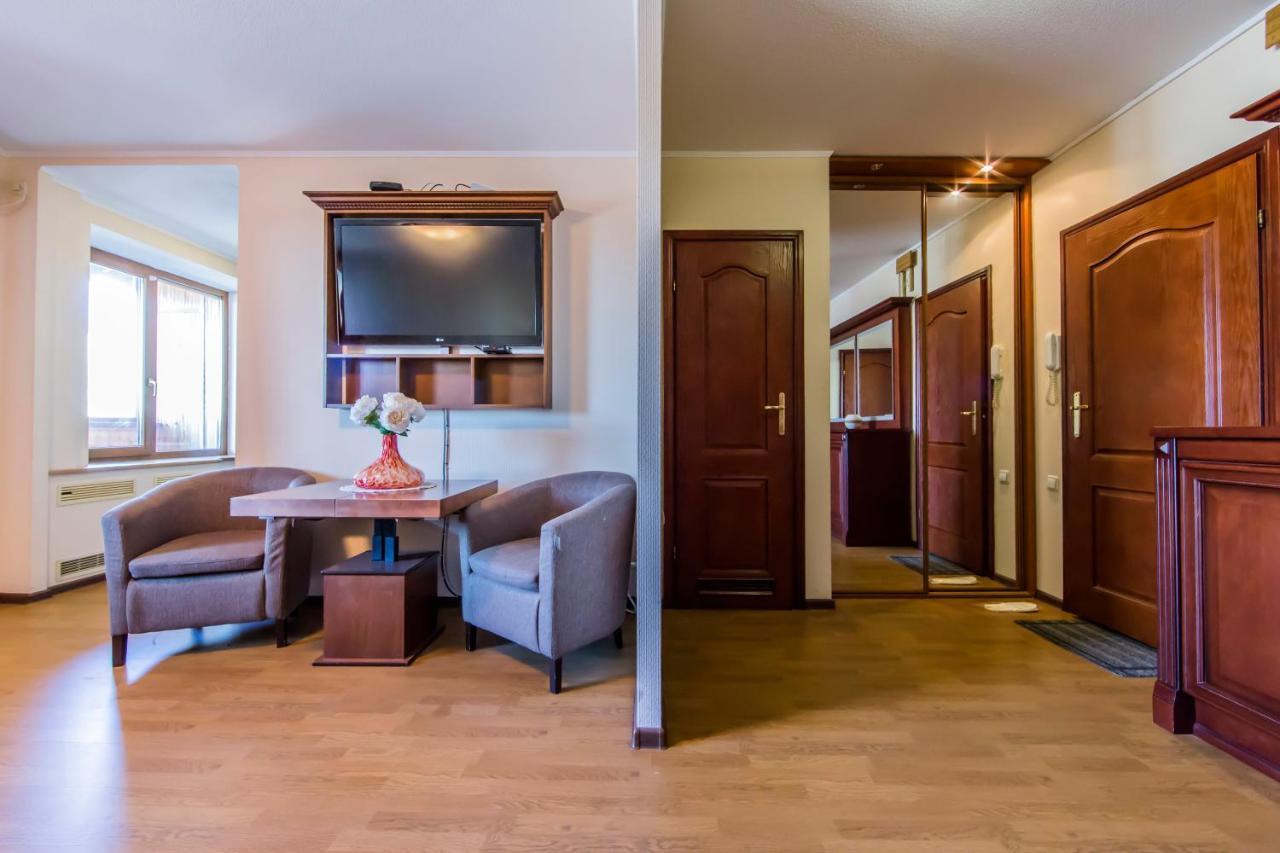 Two-Room Apartments On Maidan Nezavisimosti Kiev Luaran gambar