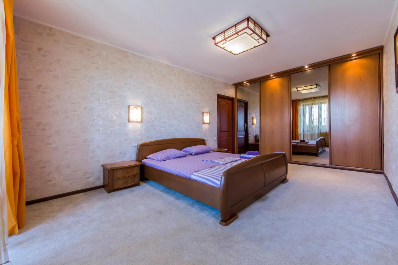 Two-Room Apartments On Maidan Nezavisimosti Kiev Luaran gambar